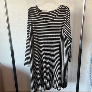 Black/White Striped Knee Length Dress
